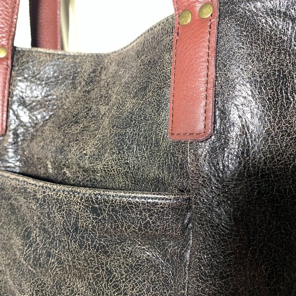 MUXO Distressed Black Leather Weekender Tote - Picture 7 of 13